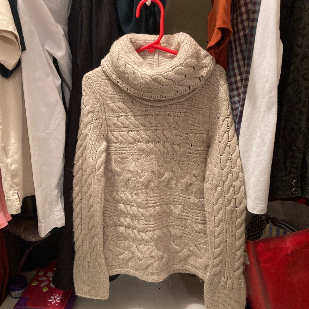 Turtle-necked sweater